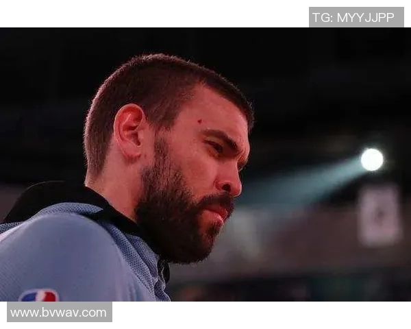 从巅峰到深渊自甘堕落的足球明星们的悲惨人生与反思 从巅峰到深渊自甘堕落的足球明星们的悲惨人生与反思